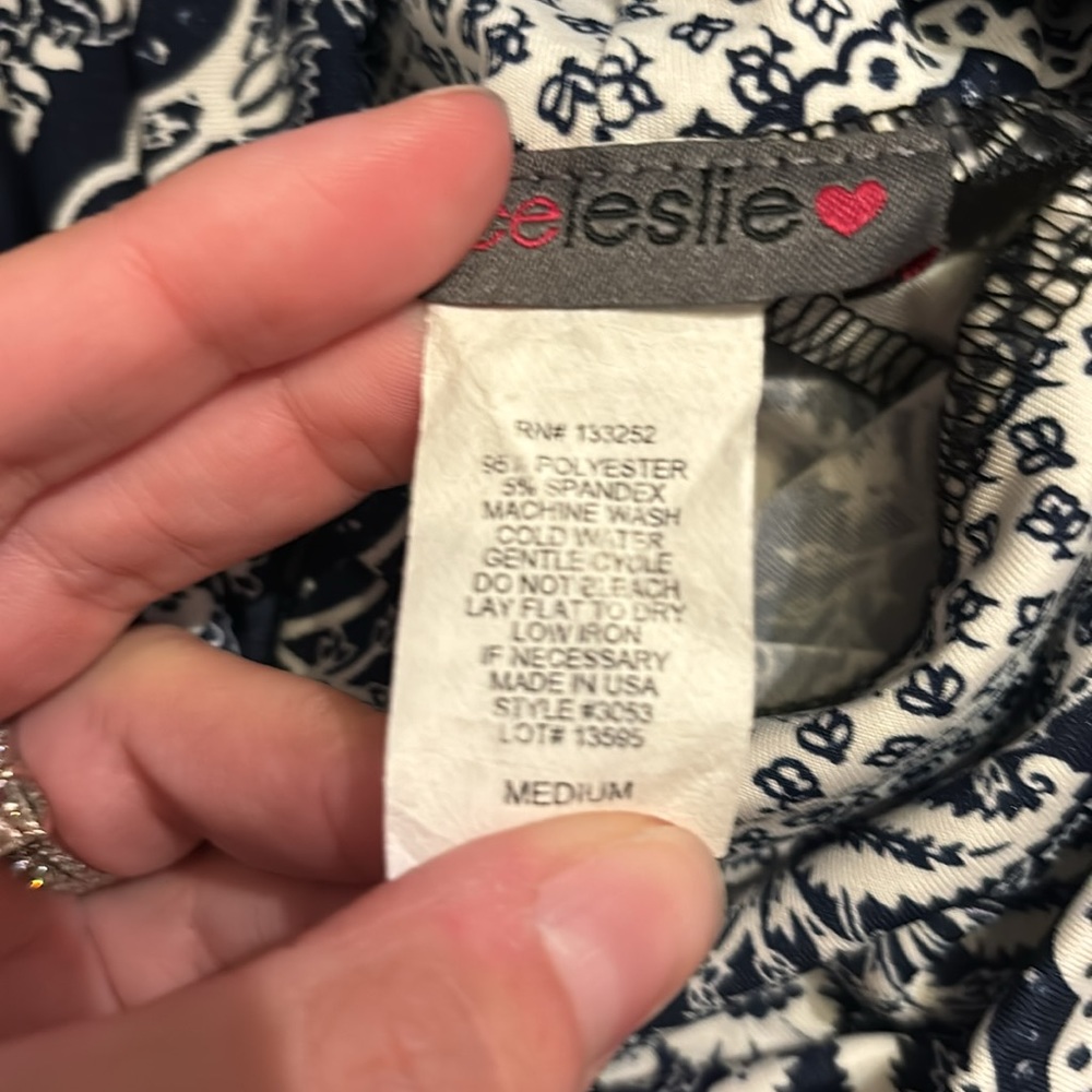 ⭐️2/$10 - Joyce Leslie Pants - Picture 4 of 4